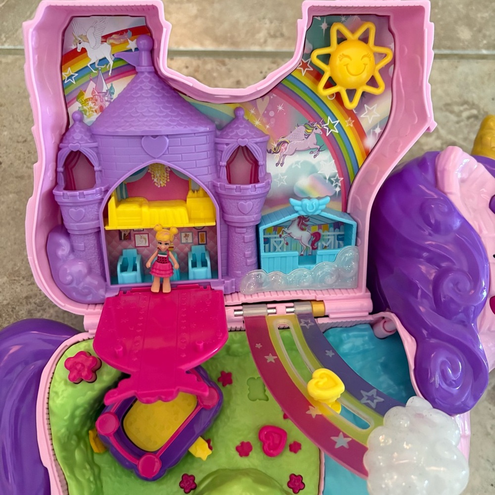 Polly Pocket Unicorn Party Play Set Shell One Doll As Is Travel Toy Summer - Picture 2 of 6